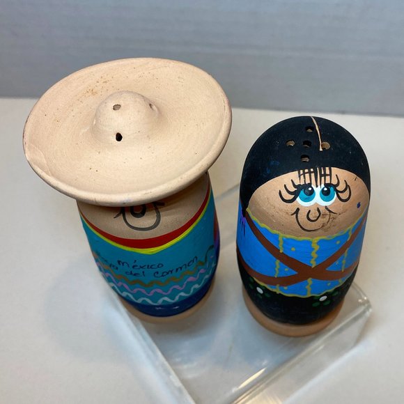 Vintage Playa Del Carmen Mexico Salt & Pepper Shakers Hand Painted Sombrero - Picture 2 of 4